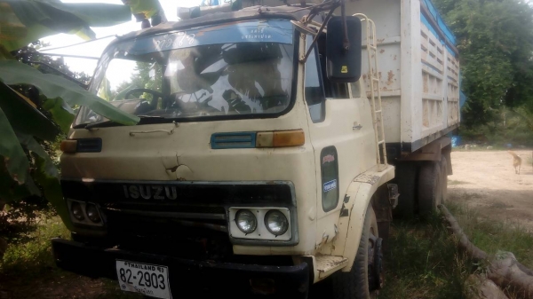 สิบล้อ อีซุซุ จัมโบ้ 165 ดั้ม เพาเดียว สโลส สภาพดีพร้อมลุย ทะเบียนพร้อมโอน