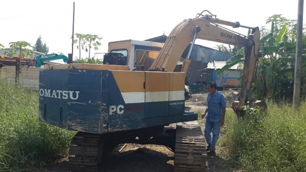 ขายKOMATSU PC120-2 สวยพร้อมใช้