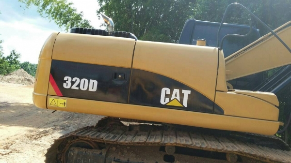 ขายรถแบคโฮ CAT  320 Dรถสวยพร้อมใช้เอกสารเล่มทะเบียนราคา2,150,000 090-772-3710 090-772-3708