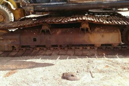 ขายรถแบคโฮ Kobelco  Sk200 mark 5 ธรรมดา เครื่องดี ปั้มดี เอกสารเล่มทะเบียนราคา 495,000 090-772-3710 090-772-3708