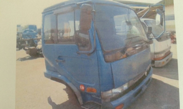 ขายหัวเก๋ง  NISSAN UD แบบหกล้อ หรือ สิบล้อ