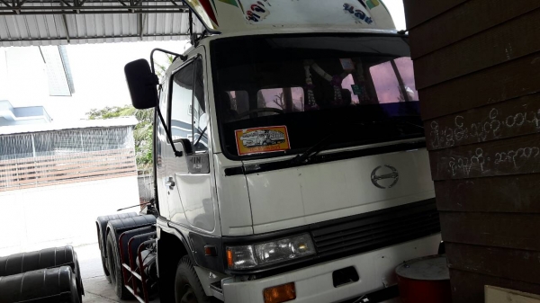 ขายรถบรรทุก 10 ล้อหัวลาก HINO FM3M 240 แรงม้า ราคา 650000