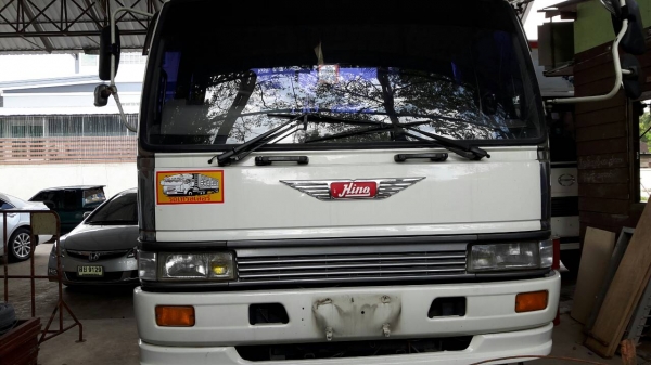ขายรถบรรทุก 10 ล้อหัวลาก HINO FM3M 240 แรงม้า ราคา 650000
