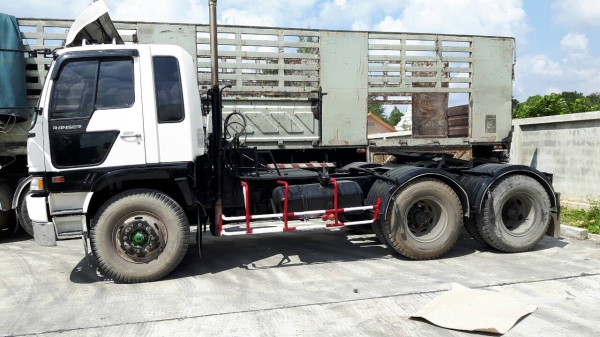 ขายรถบรรทุก 10 ล้อหัวลาก HINO FM3M 240 แรงม้า ราคา 650000