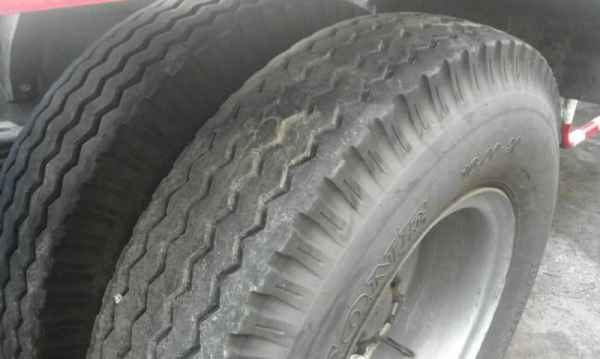 ขายรถหัวลาก(ติดแก๊ส)+พื้นเรียบซุยชัย 3เพลายัดHINO FM 3 M 2 เพลา 240 แรง เอกสารพร้อมโอนราคา 695,000 090-772-3710 090-772-3708 ขายรถหัวลาก(ติดแก๊ส)+พื้นเรียบซุยชัย 3เพลายัดHINO FM 3 M 2 เพลา 240 แรง เอกสารพร้อมโอนราคา 695,000 090-772-3710 090-772-3708