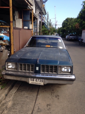 โอสโมบิ้วปี1977