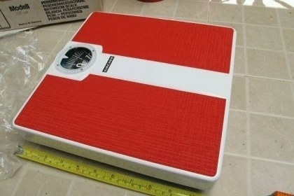 ขายกิโลเยอรมันงานเก่าเก็บชั่งได้125กิโลกรัม สีสวย MADE IN WEST -GERMANY.