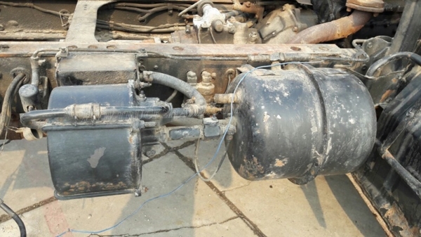 รถบรรทุก 6 ล้อ HINO หัวแชซซี คัซซียาว 4.29 เมตร  117 แรงม้า