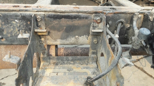 รถบรรทุก 6 ล้อ HINO หัวแชซซี คัซซียาว 4.29 เมตร  117 แรงม้า