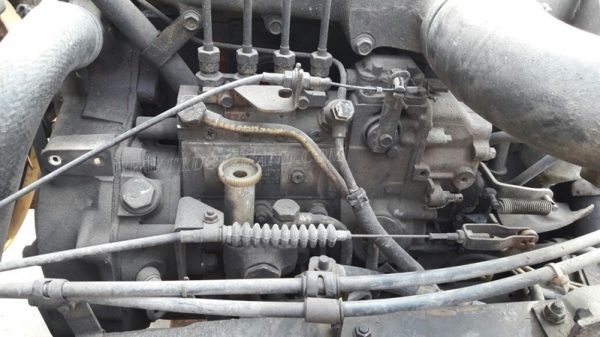 รถบรรทุก 6 ล้อ HINO หัวแชซซี คัซซียาว 4.29 เมตร  117 แรงม้า