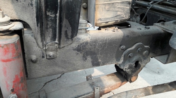 รถบรรทุก 6 ล้อ HINO หัวแชซซี คัซซียาว 4.29 เมตร  117 แรงม้า