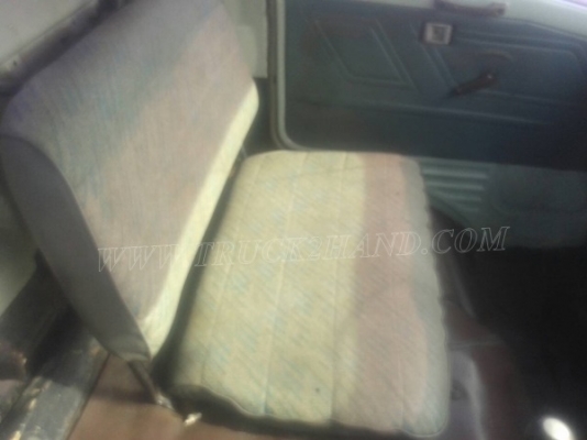 รถบรรทุก 6 ล้อ HINO หัวแชซซี คัซซียาว 4.29 เมตร  117 แรงม้า