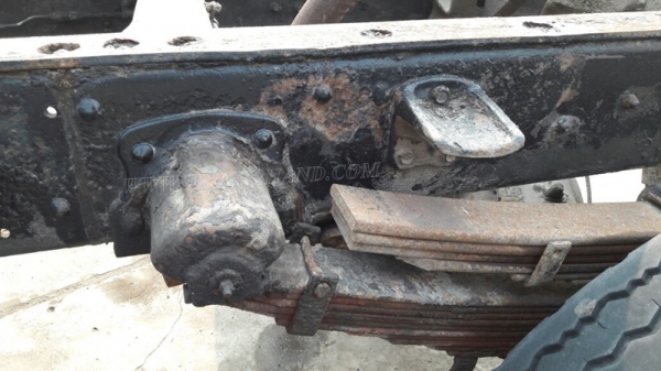 รถบรรทุก 6 ล้อ HINO หัวแชซซี คัซซียาว 4.29 เมตร  117 แรงม้า