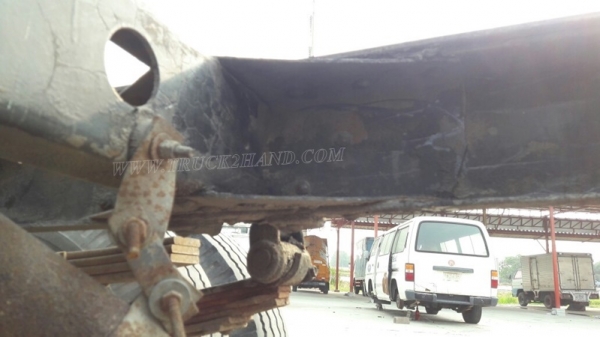 รถบรรทุก 6 ล้อ HINO หัวแชซซี คัซซียาว 4.29 เมตร  117 แรงม้า