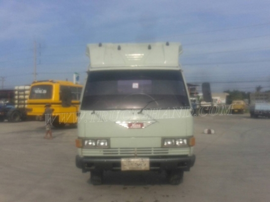 รถบรรทุก 6 ล้อ HINO หัวแชซซี คัซซียาว 4.29 เมตร  117 แรงม้า