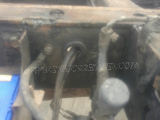 รถบรรทุก 6 ล้อ HINO หัวแชซซี คัซซียาว 4.29 เมตร  117 แรงม้า