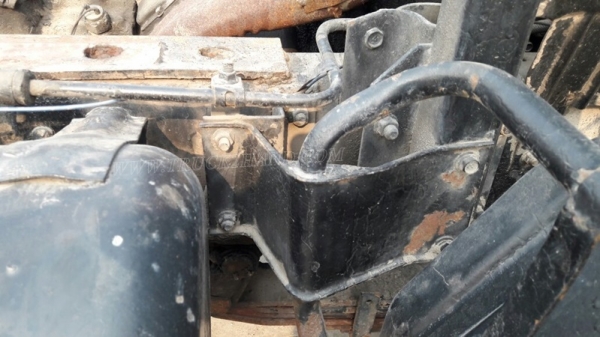 รถบรรทุก 6 ล้อ HINO หัวแชซซี คัซซียาว 4.29 เมตร  117 แรงม้า