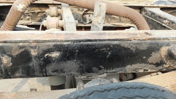 รถบรรทุก 6 ล้อ HINO หัวแชซซี คัซซียาว 4.29 เมตร  117 แรงม้า