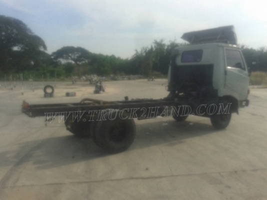 รถบรรทุก 6 ล้อ HINO หัวแชซซี คัซซียาว 4.29 เมตร  117 แรงม้า