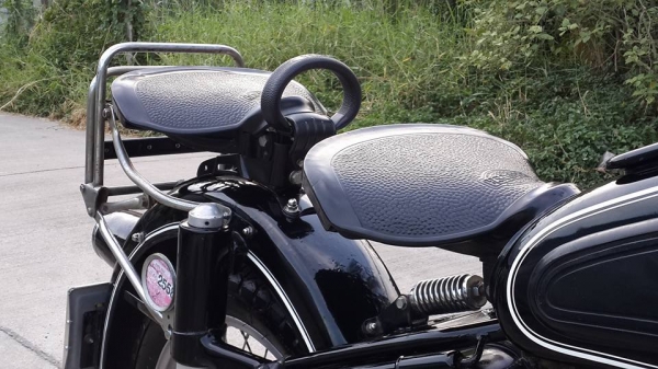 วุฒิ นนบุรี ขาย BMW R27 รถสวยสภาพเดิมทะเบียนแท้โอนขนส่ง วุฒิ นนบุรี ขาย BMW R27 รถสวยสภาพเดิมทะเบียนแท้โอนขนส่ง