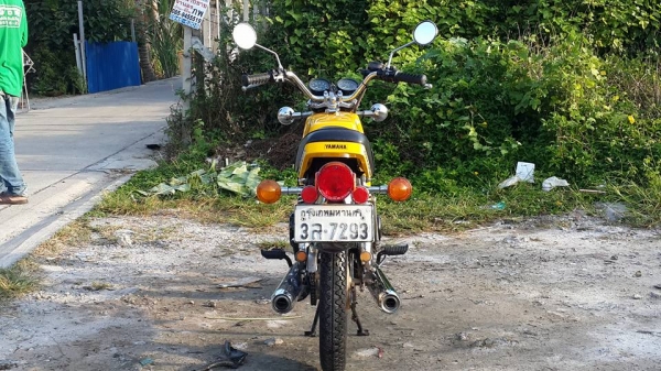 วุฒิ นนบุรี ขาย YAMAHA RD125cc. สภาพเดิมๆ100\% วุฒิ นนบุรี ขาย YAMAHA RD125cc. สภาพเดิมๆ100\%