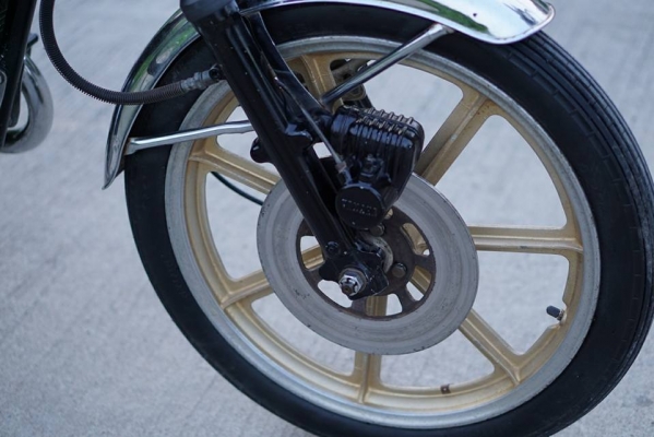 วุฒิ นนบุรี ขาย YAMAHA RD125cc. สภาพเดิมๆ100\% วุฒิ นนบุรี ขาย YAMAHA RD125cc. สภาพเดิมๆ100\%