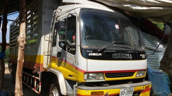 ISUZU เด้ก้า  195  เพลาเดียวล่องไม่ดั๊มพ์ยางใหม่  /เครื่องดีแน่น คอกเกษตรเหล็ก