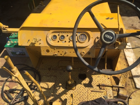 ให้เช่ารถบดสั่นสะเทือนSTA VV900D