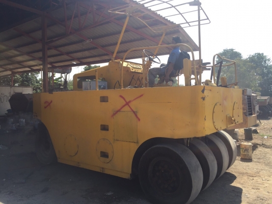 ให้เช่ารถบดสั่นสะเทือนSTA VV900D