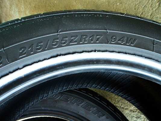 ยาง17 ขนาด215-55-R17ลงพื้นปี15 (4เส้น3,900) ยาง17 ขนาด215-55-R17ลงพื้นปี15 (4เส้น3,900)