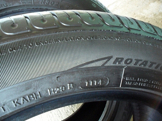 ยาง17 ขนาด215-55-R17ลงพื้นปี15 (4เส้น3,900) ยาง17 ขนาด215-55-R17ลงพื้นปี15 (4เส้น3,900)