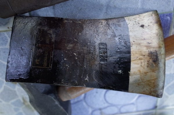 ขายหัวขวานกู้ภัยขนาดใหญ่มือสองหนัก2.2กิโลกรัม ขายหัวขวานกู้ภัยขนาดใหญ่มือสองหนัก2.2กิโลกรัม