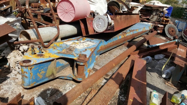 ขายตามสภาพเครน TADANO 3.5 ตัน 3 ปลอก อุปกรณ์ขาดถังน้ำมันไฮดรอริค