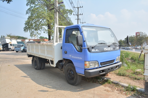 ISUZU NQR 135 hp TURBO  กระบะเหล็กยาว 5 m