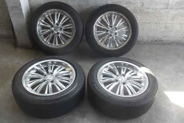 ล้อญี่ปุ่นขอบ17นิ้ว 5รู114 พร้อมยาง สวยๆ 4 ล้อ ราคา 6900 บาท