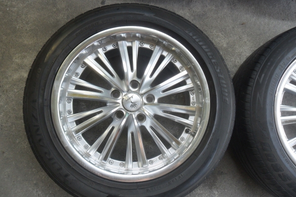 ล้อญี่ปุ่น ขอบ17นิ้ว5รู114 พร้อมยาง สวยๆ 4 ล้อ ราคา 6900 บาท