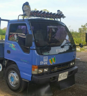 หกล้อ อีซูชุ NQR140โบว์ ปี44 แอร์ เวอร์ ช่วงยาว5.50ม ทะเบียนพร้อมโอน