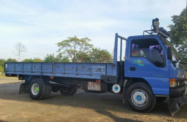 หกล้อ อีซูชุ NQR140โบว์ ปี44 แอร์ เวอร์ ช่วงยาว5.50ม ทะเบียนพร้อมโอน