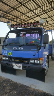 หกล้อ อีซูชุ NQR140โบว์ ปี44 แอร์ เวอร์ ช่วงยาว5.50ม ทะเบียนพร้อมโอน