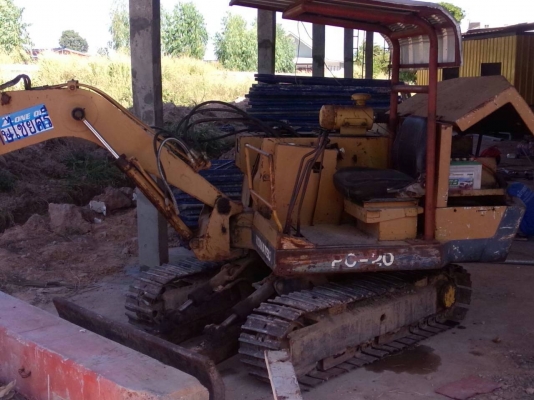 ขายแบคโฮเล็ก Komatsu PC20 ลดราคาเหลือ 85,000
