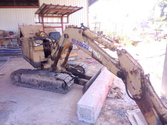 ขายแบคโฮเล็ก Komatsu PC20 ลดราคาเหลือ 85,000