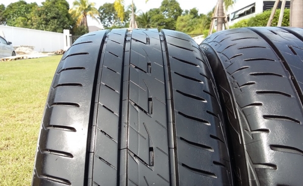 ยาง,185-55-15 Bridgestone EP200 ปี14สวยๆหนึ่งคู่ 1,500