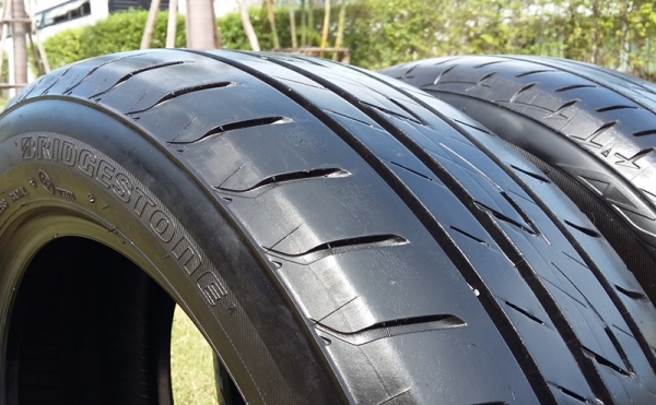 ยาง,185-55-15 Bridgestone EP200 ปี14สวยๆหนึ่งคู่ 1,500