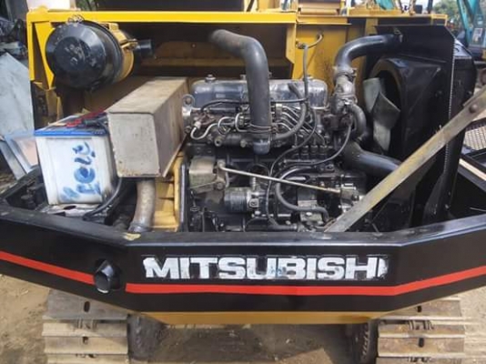 ขายรถขุด MITSUBISHI  MS030  เก่านอกแท้100\% มีเอกสาร รถไม่เคยใช่งานในไทยแน่นนอน  สนใจติดต่อ 099-907-9273 กิ๊ฟ