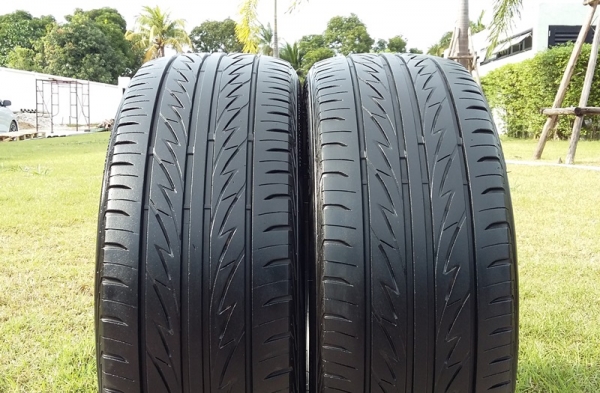 ยาง,215-45-17 Bridgestone MY-02 ดอกหนาปี13หนึ่งคู่ 2,400