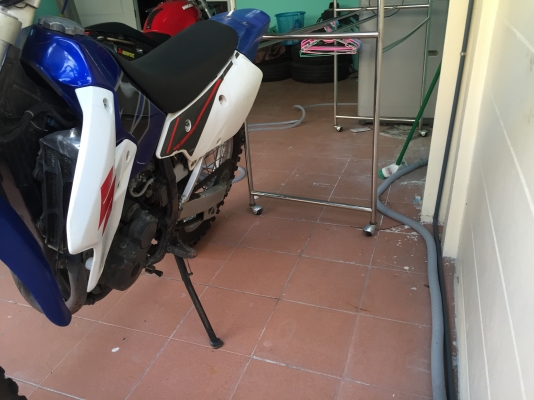 ขายdrz400ปี2001ราคา57,000บาท0896756294