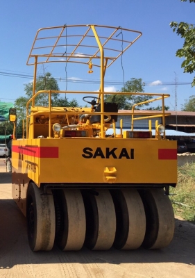 ขายด่วนรถบดล้อยาง9ล้อSAKAI TS7409 พร้อมใช้งาน เล่มทะเบียน