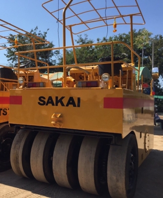 ขายด่วนรถบดล้อยาง9ล้อSAKAI TS7409 พร้อมใช้งาน เล่มทะเบียน