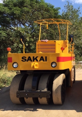 ขายด่วนรถบดล้อยาง9ล้อSAKAI TS7409 พร้อมใช้งาน เล่มทะเบียน