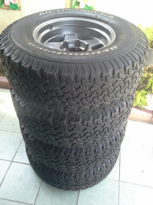 Max + BF All 265/75/16 ปี10 สวยๆ 1ชุด